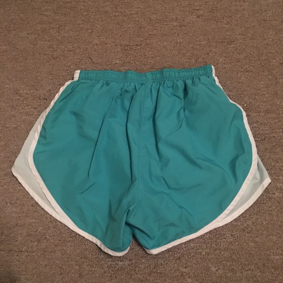 nike dri fit tempo shorts - Picture 3 of 4